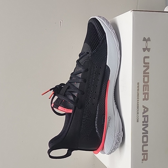 Under Armour GS Curry 7 Kids Basketball Shoes Steph Curry 3022113 001 size 4Y - Picture 5 of 5